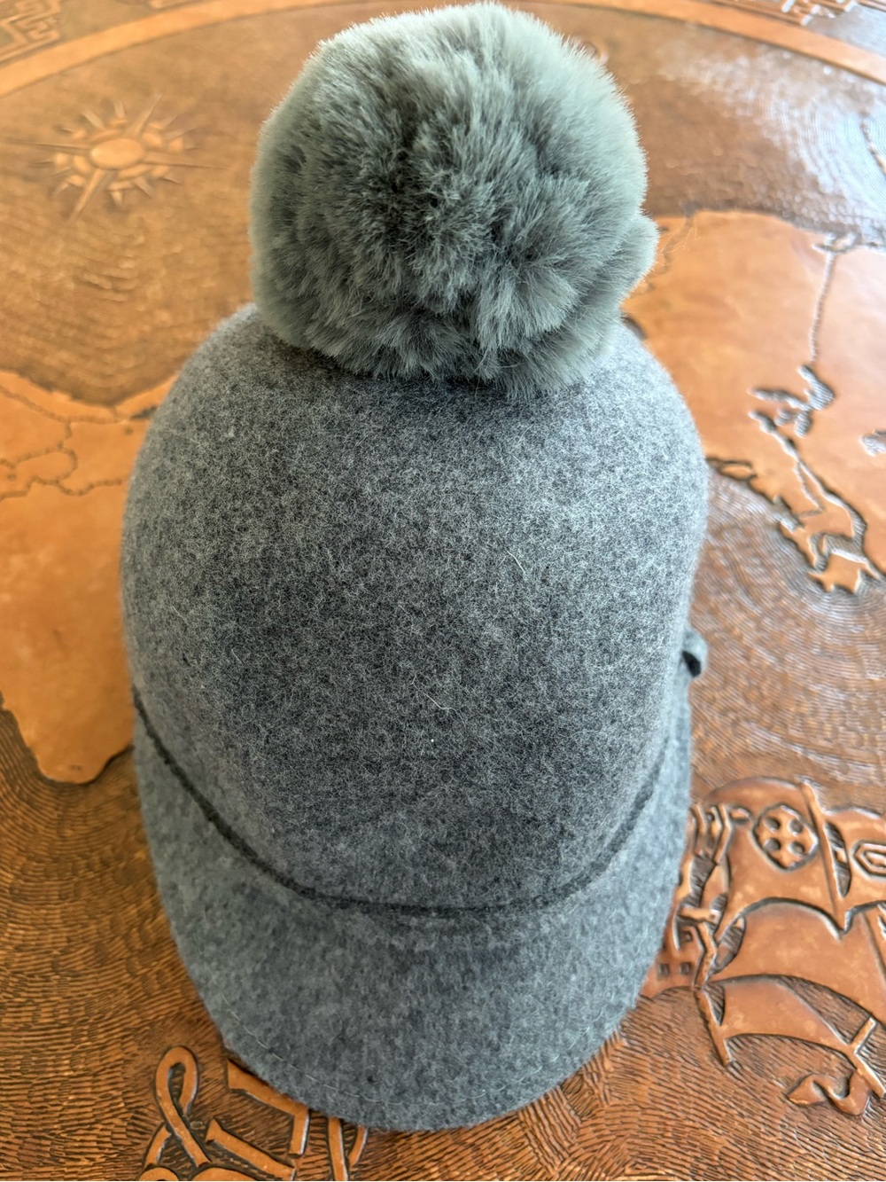 Zara Kids Gray Pom-Pom Riding Style Winter Hat - Soft 100% Wool Felt Beanie.